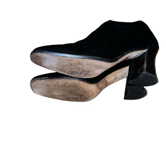 Larry Stuart Collection Black Velvet Booties Size 8 1/2 M - Picture 6 of 6